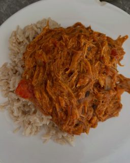 I know things have changed when I’m making a curry for everyone and it’s no problem to eat! This one has bone marrow and organic chicken with organic onions and tomato. A-ma-zing!